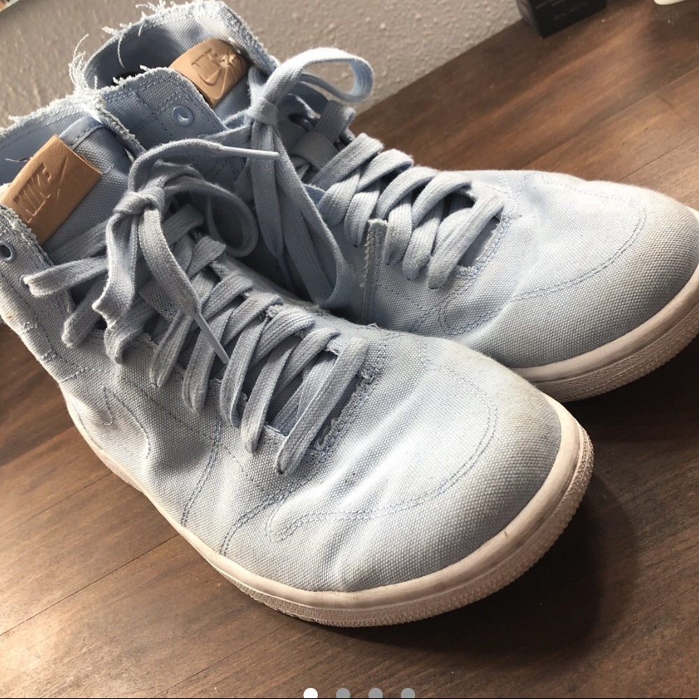 Ligh blue jordan’s